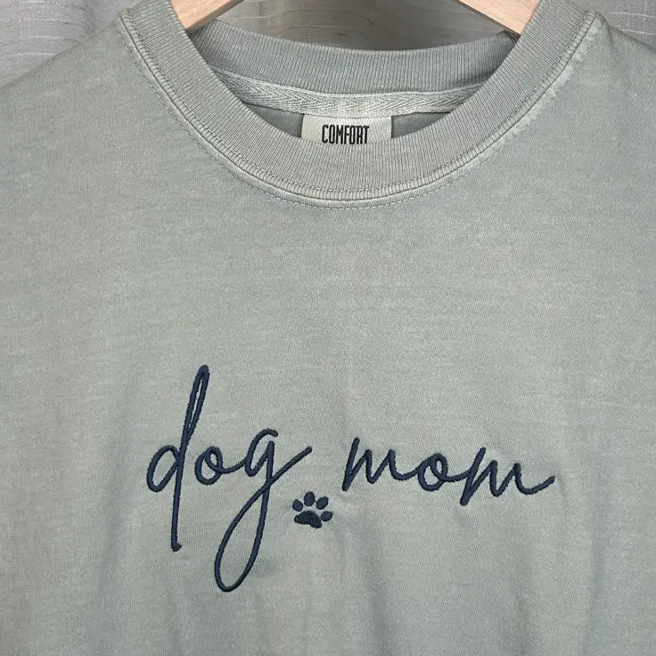 Custom Script Embroidered Dog Mom Sweatshirt - T-Shirt (Regular) / S - Apparel