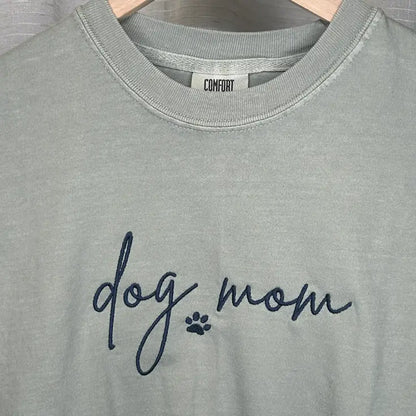 Custom Script Embroidered Dog Mom Sweatshirt - T-Shirt (Regular) / S - Apparel