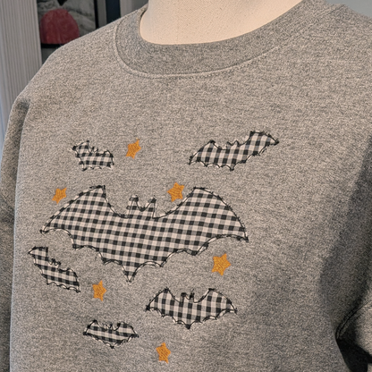 Sweatshirt Halloween chauve-souris brodée pour la saison effrayante