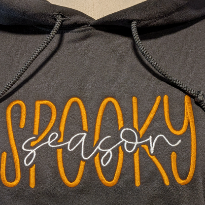 Haut de survêtement brodé Halloween de la saison effrayante